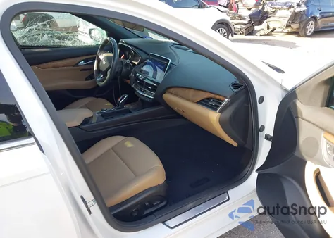 2021 Cadillac Ct5 Premium Luxury z USA, uszkodzony, nr VIN 1G6DN5RK1M0147666